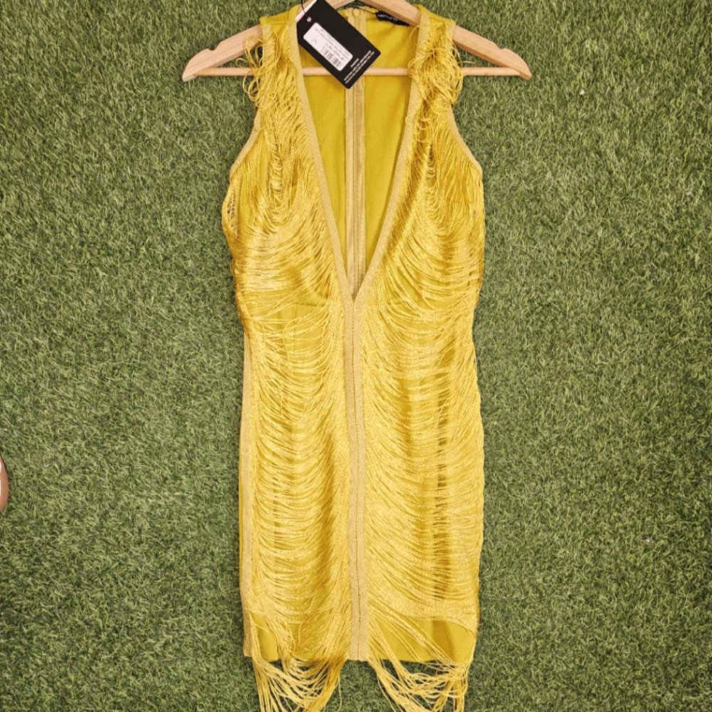 Prettylittlething dress